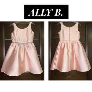 *BrandNew👗ALLY B. Girls Shiny Dress Size 8👗